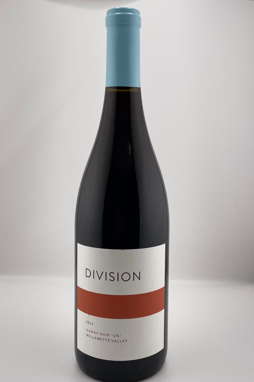 Division Wine Company "Un Gamay"
